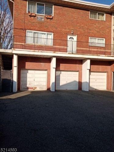 6405 Durham Ave, North Bergen NJ  07047-3572 exterior