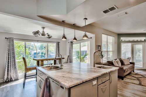 8861 Baypine Dr, Destin FL 32550-7827 exterior