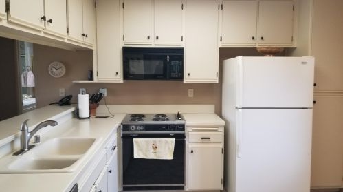 28854 Natoma Dr, Cathedral City, CA 92234-7450