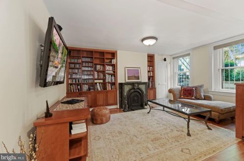 709 Capitol St, Washington DC 20003-1711 exterior