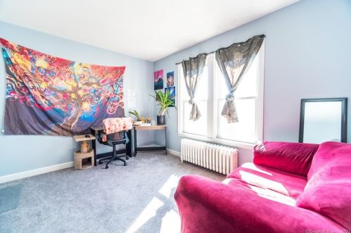 107 Birdsey Ave, Middletown CT  06457-4302 exterior