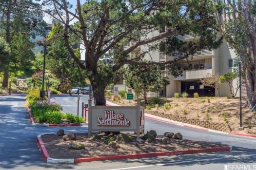 332 Philip Dr, Daly City CA 94015-2479 exterior