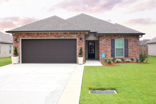 120 Petal Ave, Thibodaux, LA 70301