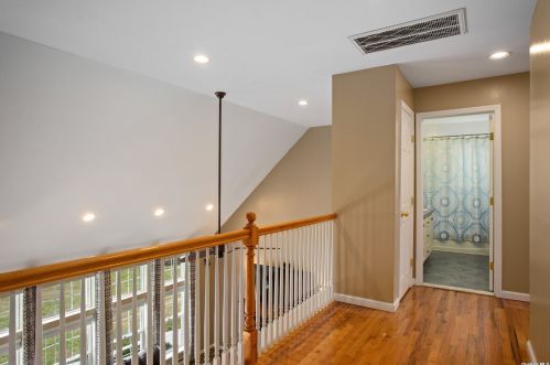 8 Raffaella Dr, Eastport NY  11941-1446 exterior