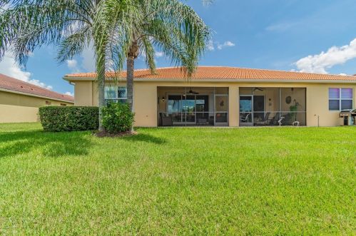 16143 Amethyst Key Dr, Wimauma FL  33598-4027 exterior