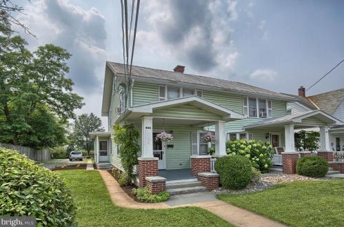 402 Hanover St, Swatara, PA 17033-2429