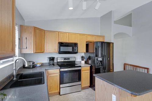15559 Mauna Loa Ln, Sun City AZ  85379-5141 exterior
