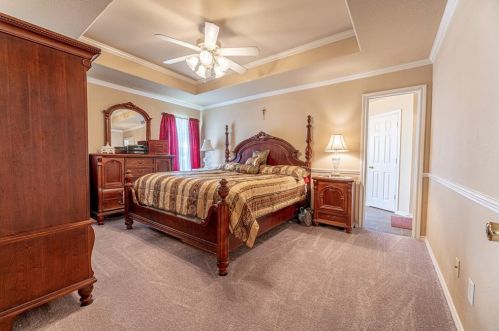 301 Willow Rd, Aubrey TX  76227-9404 exterior