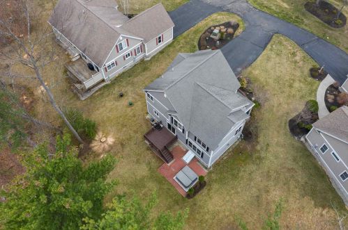 15 Drumlin Rd, Stratham NH  03885-6531 exterior