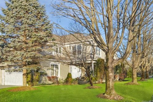 18 Club Pointe Dr, White Plains, NY 10605-4464