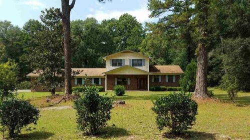 204 Deerwood Cir, Quincy, FL 32352-5209