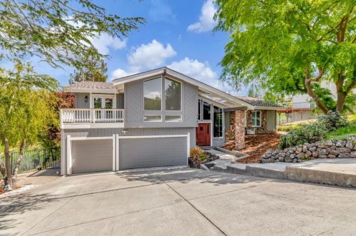 3460 Oak Hill Ct, Morgan Hill, CA 95037-6826
