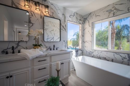 5 Ponte Sonata, Lake Elsinore CA  92532-0236 exterior