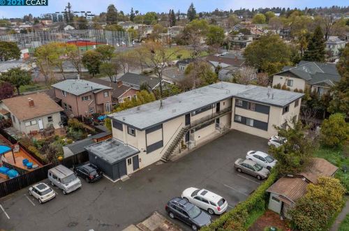 366 45 St, Oakland CA 94609-2259 exterior