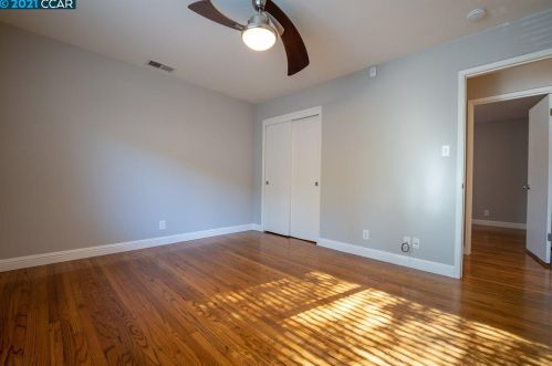 3301 Glenly Rd, Oakland CA  94605-4114 exterior