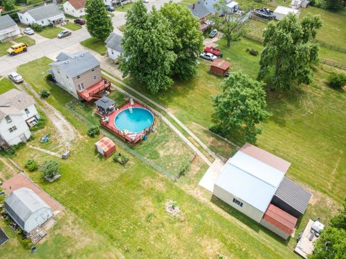 79 Sanders Dr, Florence KY  41042-2833 exterior