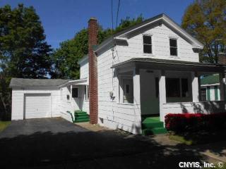 248 6th St, Scriba, NY 13126-3218
