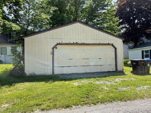 288 Cedar Ave, Hermitage PA  16146-2610 exterior