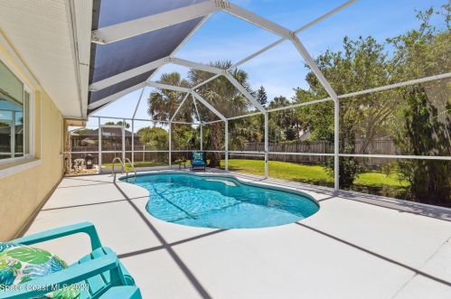 468 Tulip Dr, Sebastian FL  32958-5564 exterior