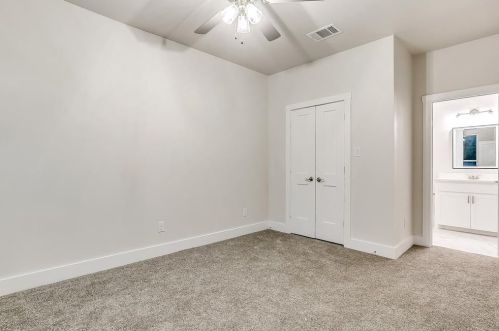 2321 Benbrook Blvd, Fort Worth TX  76110-3603 exterior