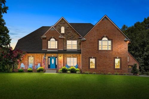 2019 Chester Harris Rd, Woodlawn, TN 37191-8238