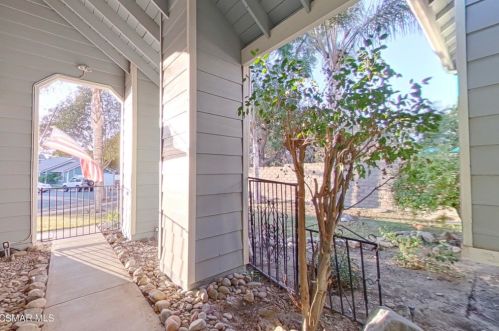 1494 Rio Vista Ct, Simi Valley CA  93065-5810 exterior