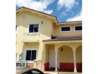 7477 179th St, Hialeah, FL 33015-8436
