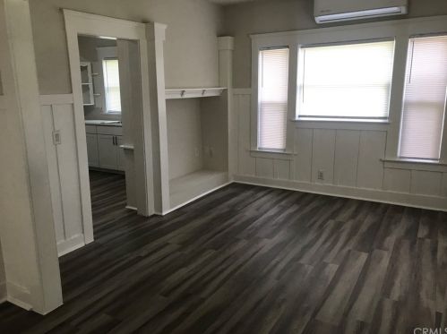 4127 Cedar St, Riverside, CA 92501-3417