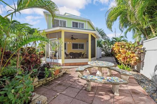 36 Oceanview Dr, Boynton Beach, FL 33435-7315