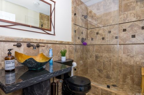 2523 Skytop Ct, Orange CA  92867-6492 exterior