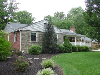 500 Saint George Dr, Wilmington, DE 19809-2832