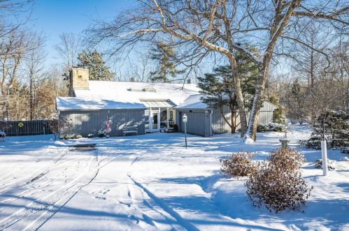 8350 Arapaho Ln, Cincinnati, OH 45243-2718