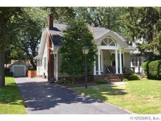 31 Curtice Rd, Rochester, NY 14617-5635