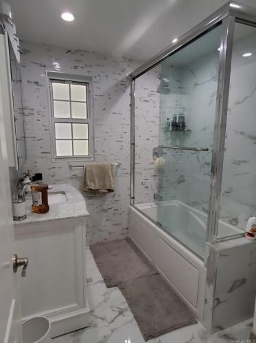 32 Hemlock Dr, Monticello NY  12701-4342 exterior