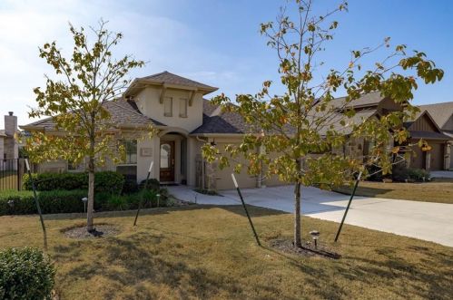 173 Santa Maria St, Georgetown, TX 78628-7081
