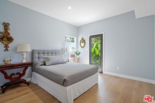 4552 Ethel Ave, North Hollywood CA  91605-4703 exterior