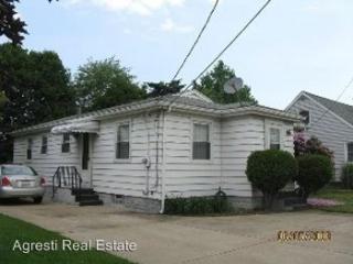522 38th St, Erie PA  16504-1653 exterior