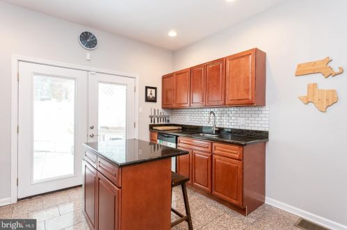 726 24 St, Philadelphia PA 19146-2540 exterior