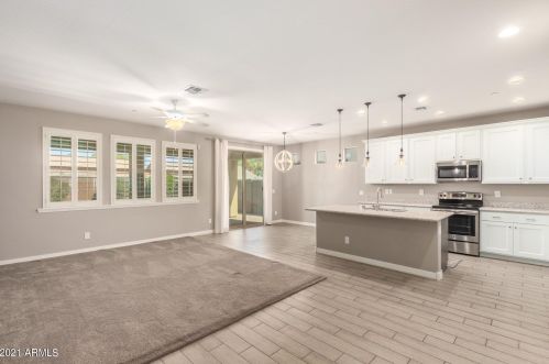 3074 Toledo St, Gilbert AZ  85295 exterior