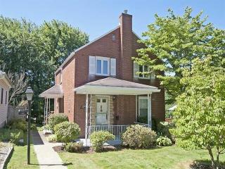 1328 White Oak Dr, Verona, PA 15147-2430