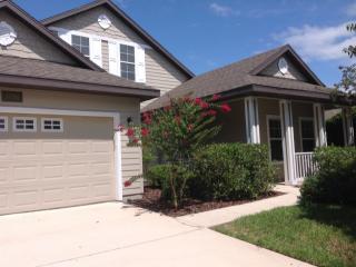 7750 85th Ter, Gainesville, FL 32608-5788