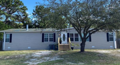 5791 Candy Cane Dr, Homosassa, FL 34446-2187