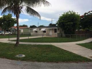 5120 98th Ct, Miami, FL 33165-7254