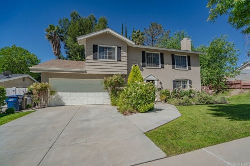 28015 Urbandale Ave, Santa Clarita, CA 91350-1866