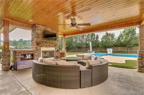 2627 Lake Crest Ln, Tuscaloosa, AL 35406-4006