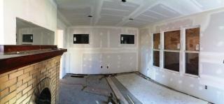 687 Kossuth St, Columbus, OH 43206-2448