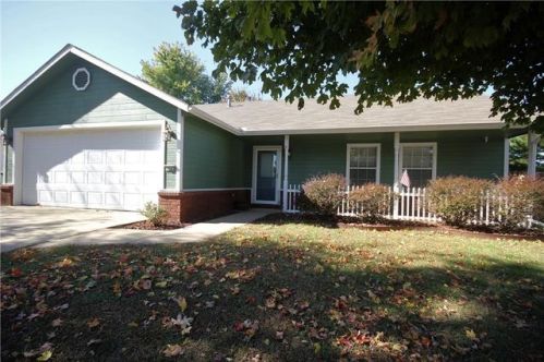 1343 Caddo Ave, Fayetteville, AR 72704-5555