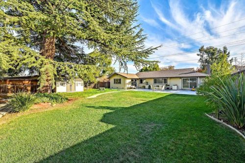 1449 Branham Ln, San Jose CA  95111-2760 exterior