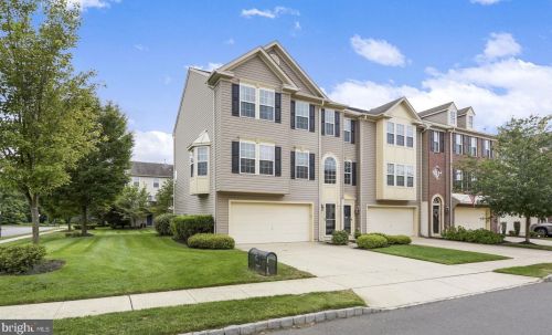 1505 Jason Dr, Riverton, NJ 08077-1557