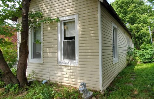 340 Broadway St, Stonelick, OH 45103-8600